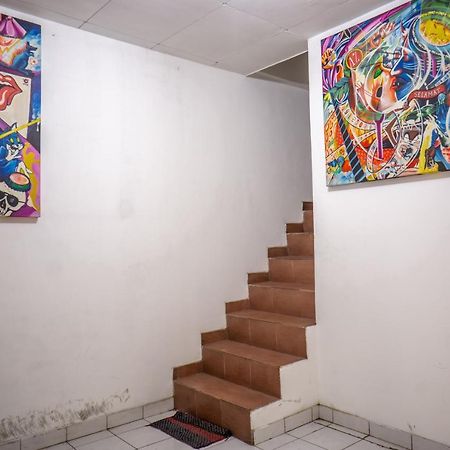 Auberge de jeunesse Zenrra Backpacker à Bandung Extérieur photo