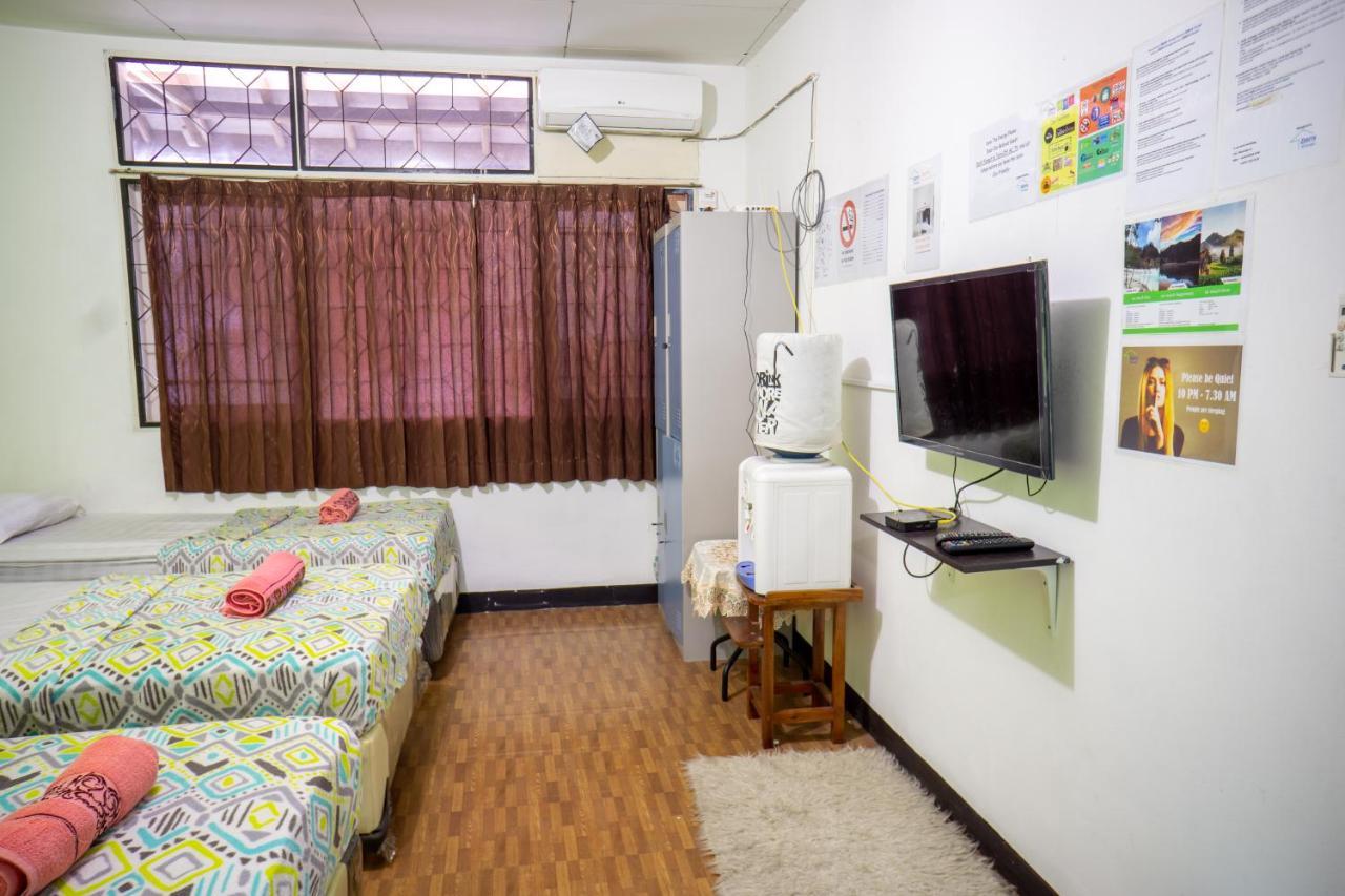 Auberge de jeunesse Zenrra Backpacker à Bandung Extérieur photo